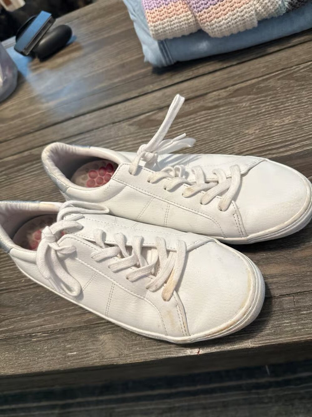 Old Navy White Casual Shoes